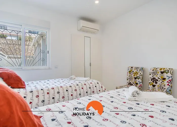 #052 V4 Mimosas By Holidays *